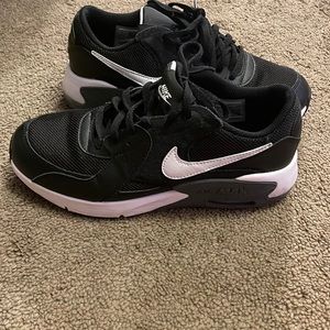 Nike shoes size 7